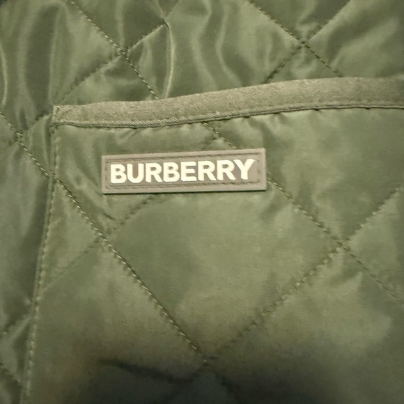 Burberry Olive Green Quilted Puffer Jacket with Signature Check Lining - Picture 2 of 6